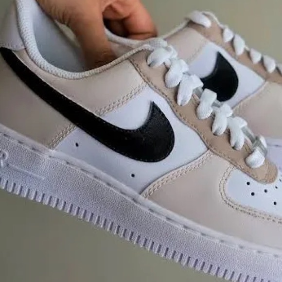 Rare Nike Air Force 1s - Picture 2 of 3